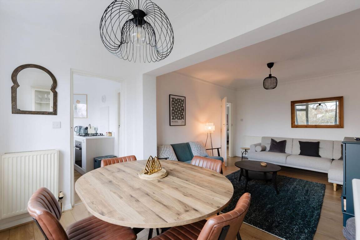 105 M² Apartment ∙ 3 Bedrooms ∙ 4 Guests - Londra