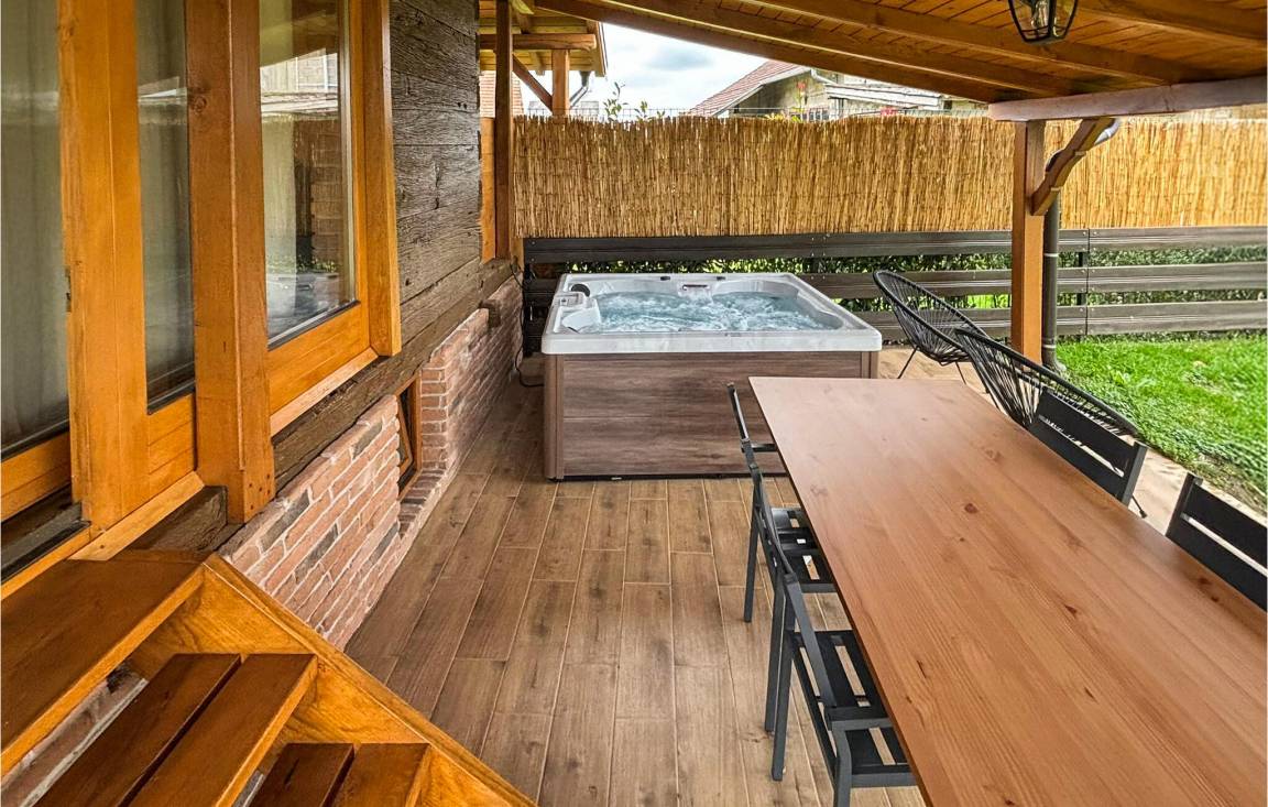 140 M² Ferienhaus ∙ 2 Schlafzimmer ∙ 6 Gäste - Kroatien