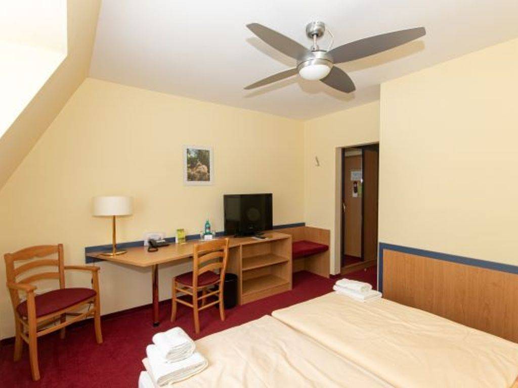 18 M² Hôtel ∙ 2 Personnes - Lübben