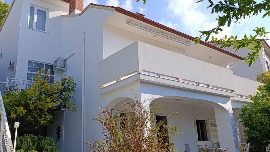 120 M² Apartamento ∙ 2 Habitaciones ∙ 4 Huéspedes - Rab