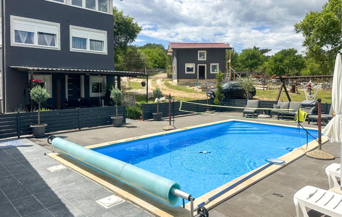 123 M² Ferienhaus ∙ 2 Schlafzimmer ∙ 6 Gäste - Selce