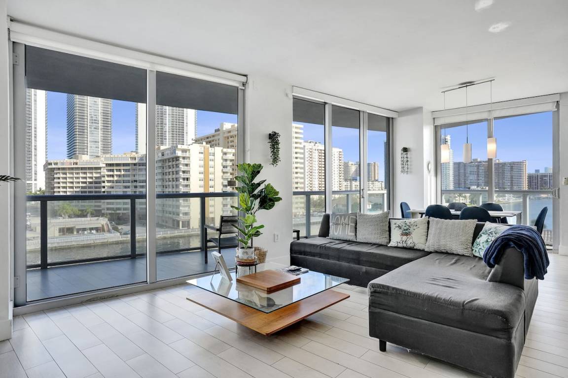 102 M² Apartamento ∙ 3 Habitaciones ∙ 8 Huéspedes - Hallandale Beach
