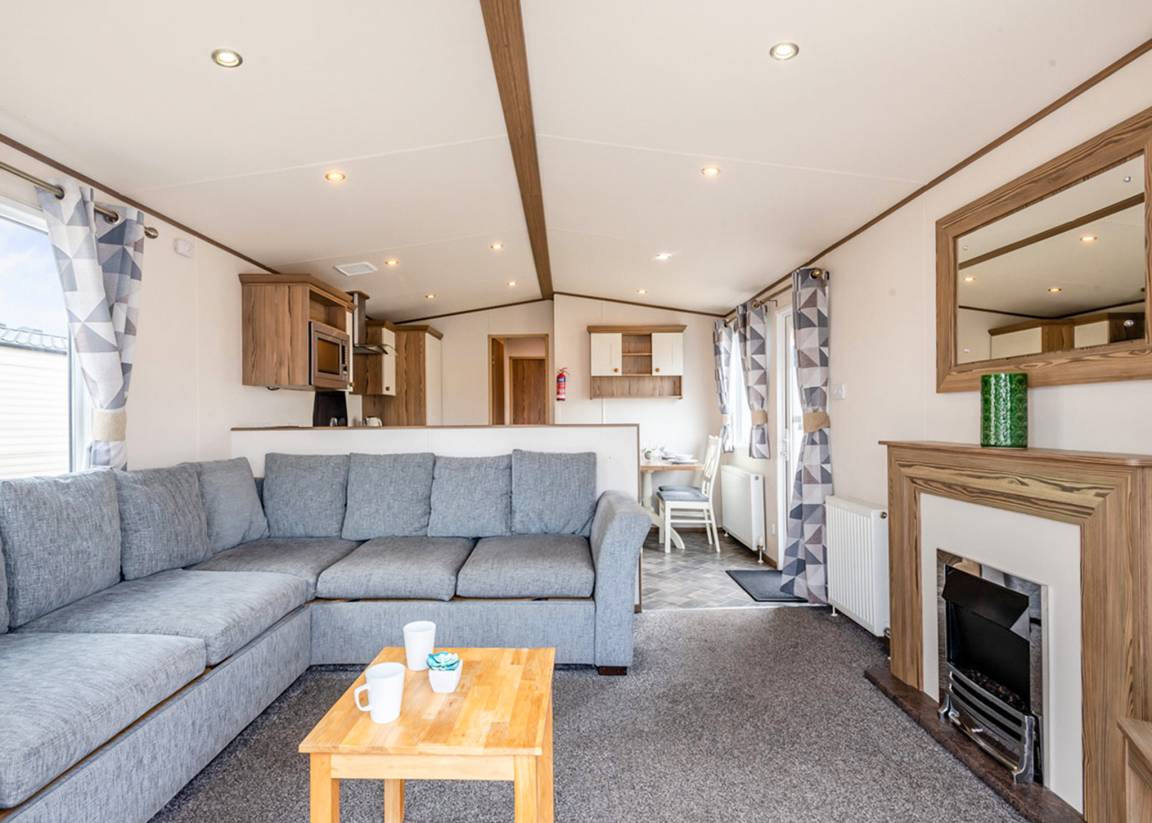 Caravan ∙ 2 Bedrooms ∙ 6 Guests - Norfolk