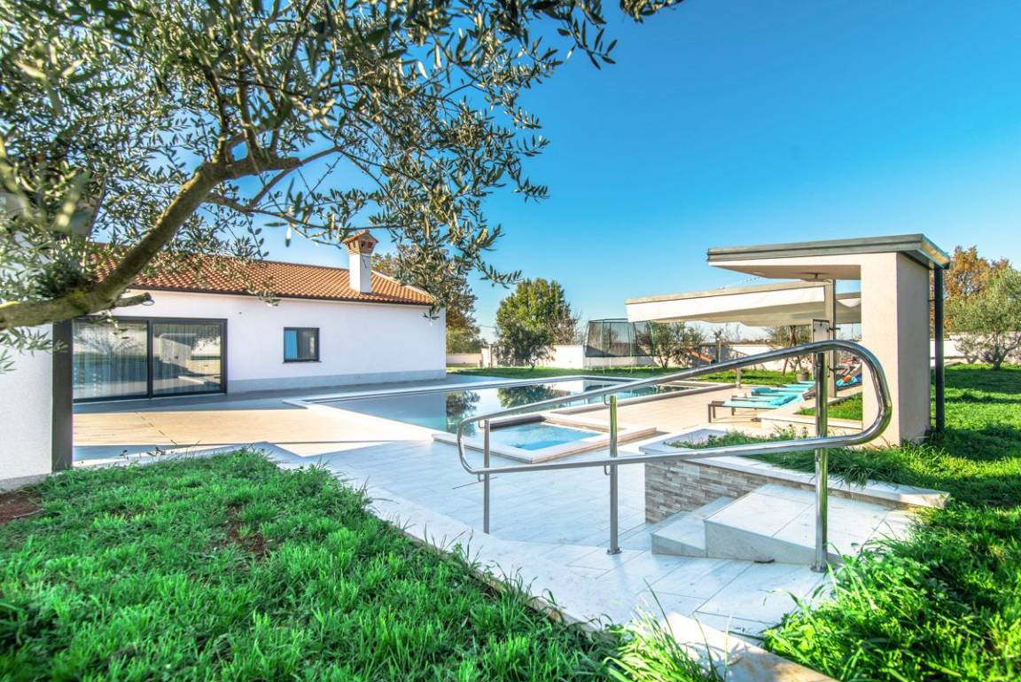 Villa ∙ 3 Bedrooms ∙ 8 Guests - Rovinj