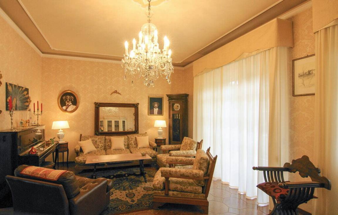 140 M² Appartement ∙ 3 Slaapkamers ∙ 5 Gasten - Lucca