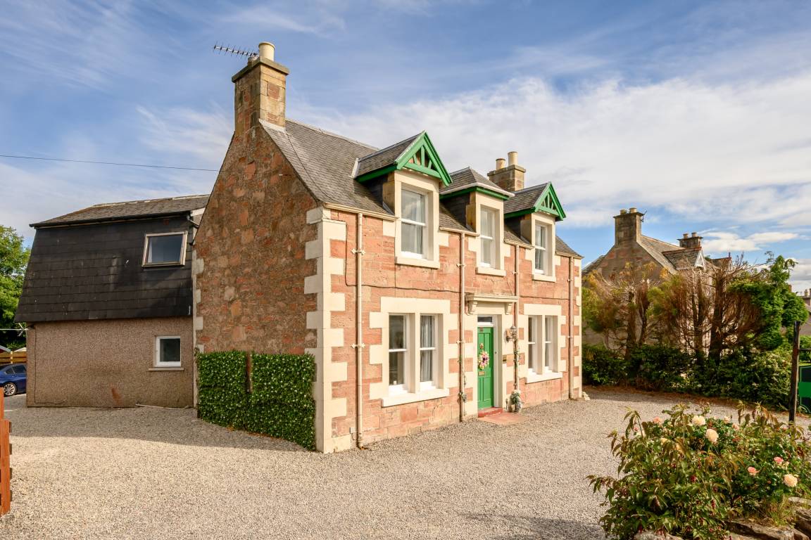 250 M² Ferienhaus ∙ 7 Schlafzimmer ∙ 16 Gäste - Inverness