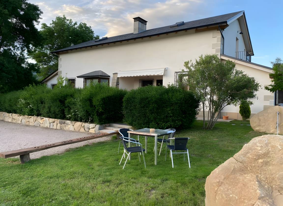150 M² Village Vacances ∙ 1 Chambre ∙ 24 Personnes - Castille-et-León
