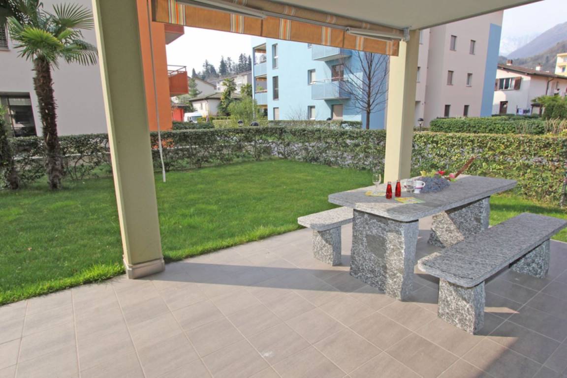 60 M² Apartamento ∙ 1 Habitación ∙ 4 Huéspedes - Losone