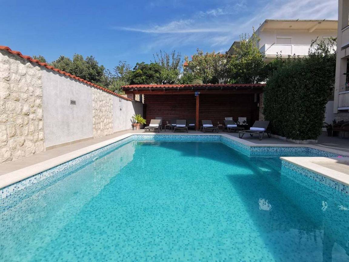 95 M² Appartement ∙ 2 Chambres ∙ 6 Personnes - Lopar