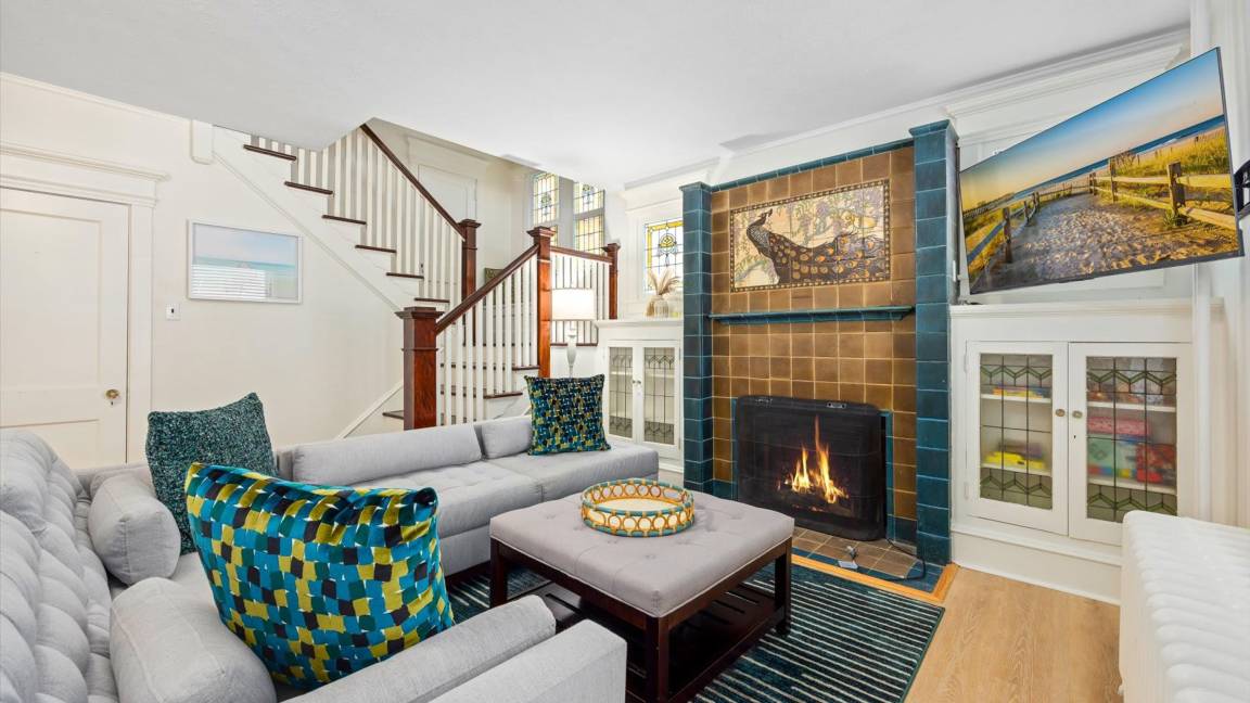 Apartment ∙ 7 Bedrooms ∙ 20 Guests - Jersey Shore, NJ