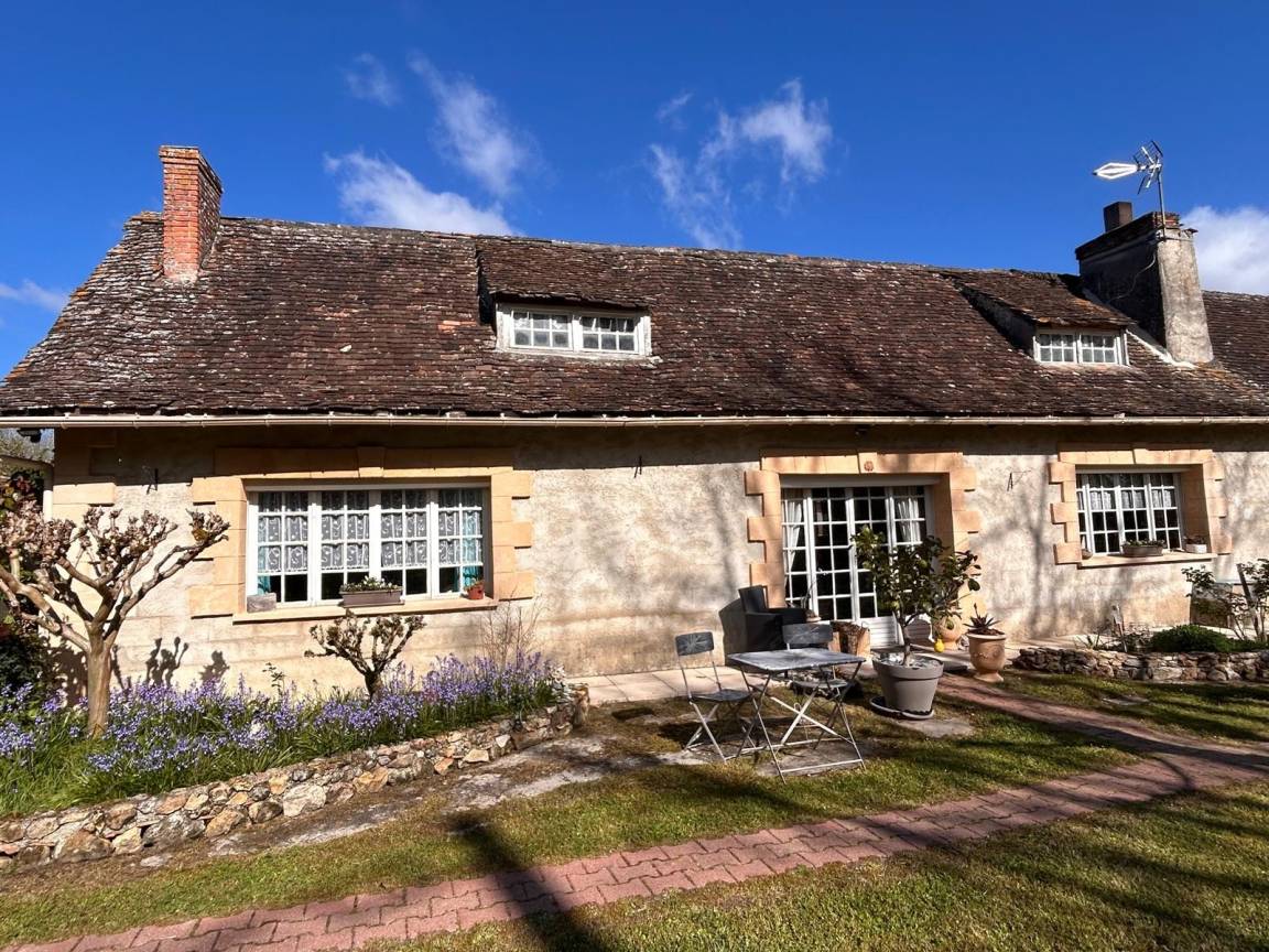 115 M² Ferienhaus ∙ 2 Schlafzimmer ∙ 4 Gäste - Périgord