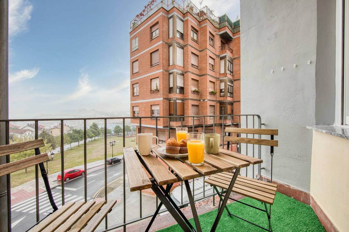 Apartamento ∙ 3 Habitaciones ∙ 5 Huéspedes - Oviedo