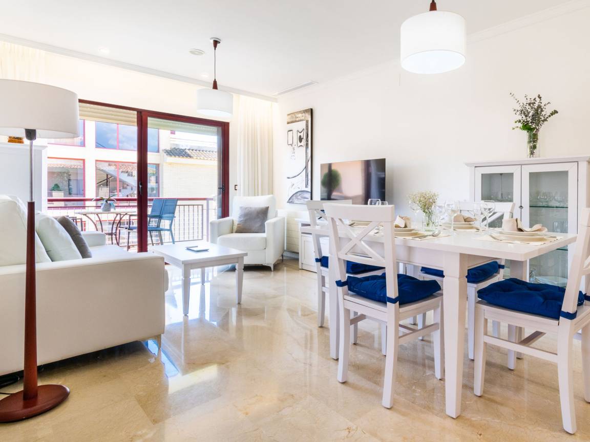 125 M² Apartamento ∙ 3 Habitaciones ∙ 5 Huéspedes - El Albir
