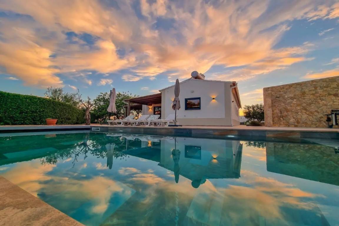 138 M² Villa ∙ 3 Slaapkamers ∙ 6 Gasten - Olhão