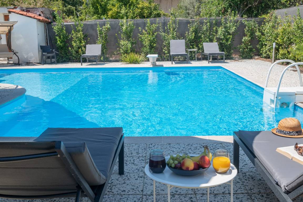 Apartment ∙ 2 Bedrooms ∙ 4 Guests - Thessaloniki Airport Makedonia (SKG)