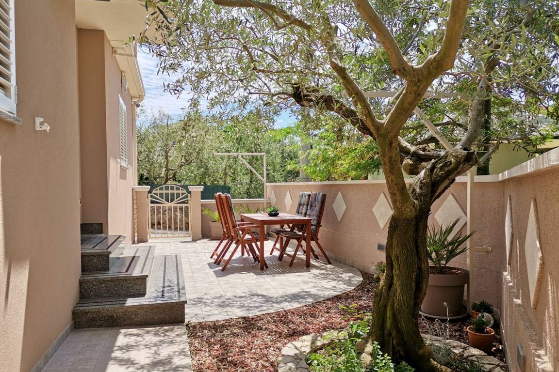 55 M² House ∙ 2 Bedrooms ∙ 4 Guests - Banjole