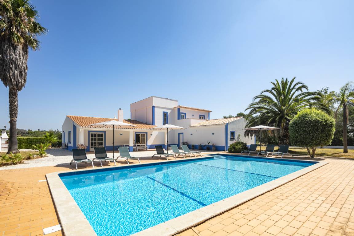 250 M² Villa ∙ 4 Bedrooms ∙ 8 Guests - Lagoa