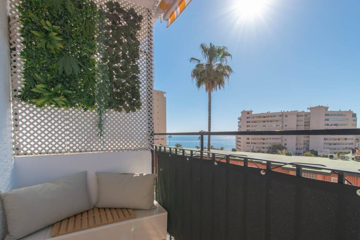 60 M² Apartment ∙ 2 Bedrooms ∙ 4 Guests - Fuengirola