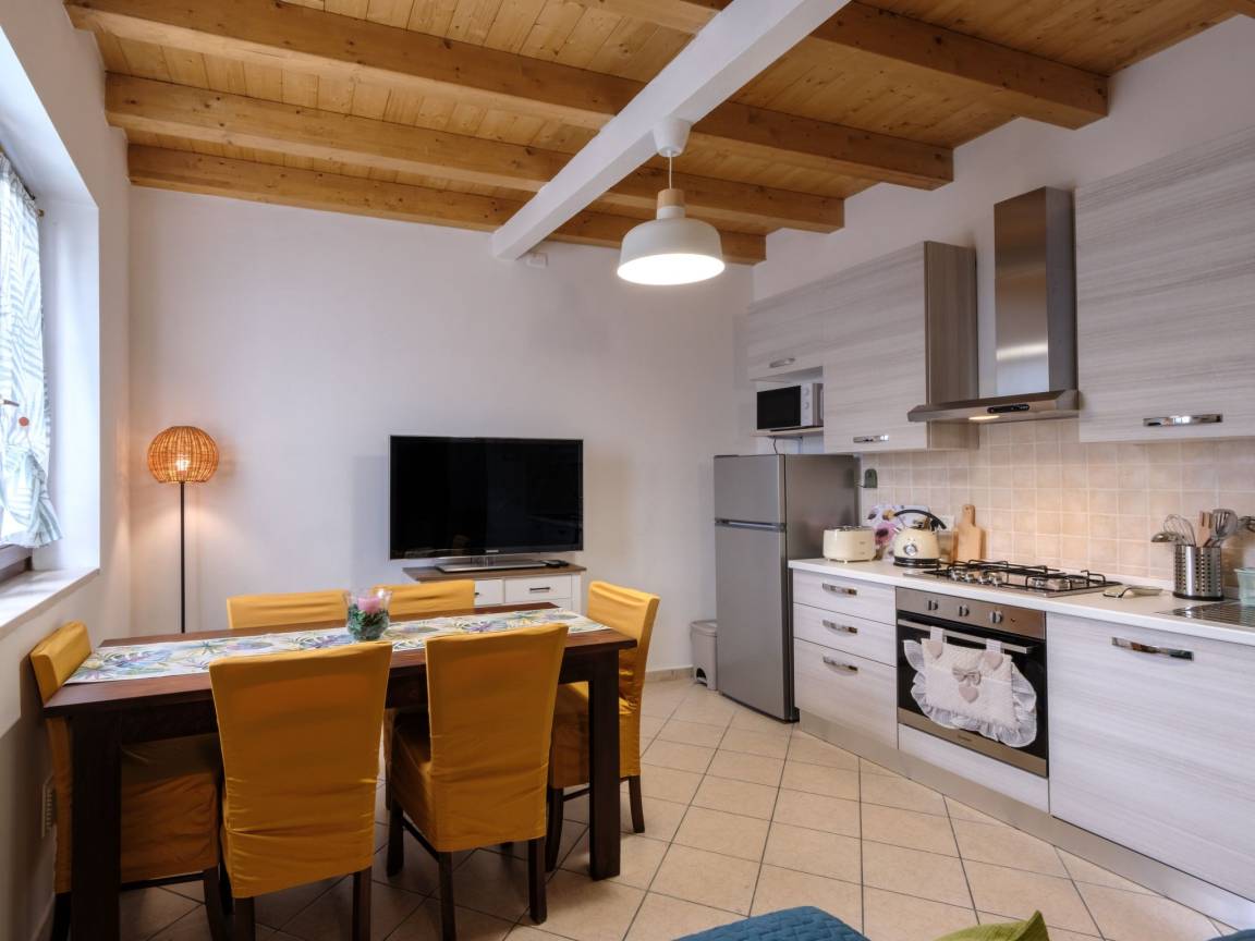 62 M² Apartment ∙ 2 Bedrooms ∙ 6 Guests - Castelnuovo del Garda