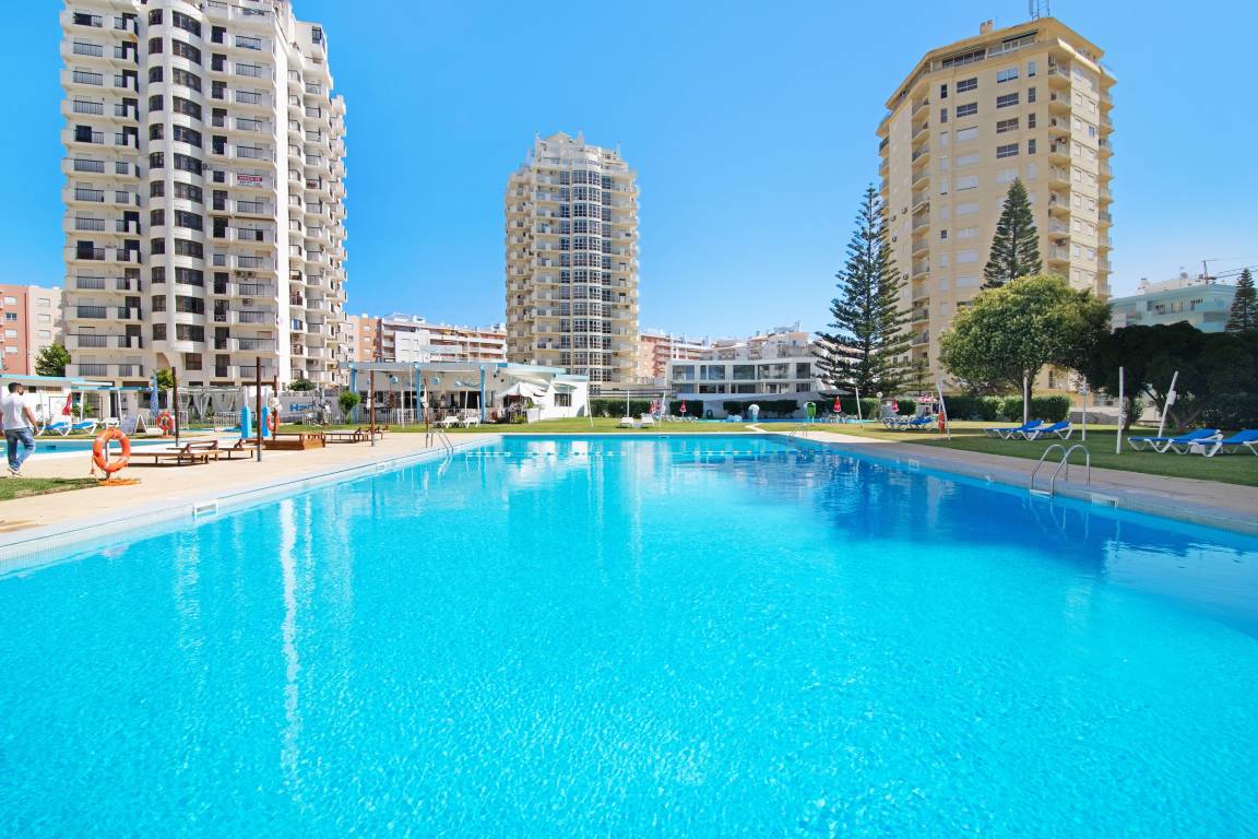 65 M² Apartamento ∙ 1 Quarto ∙ 4 Hóspedes - Armação de Pêra