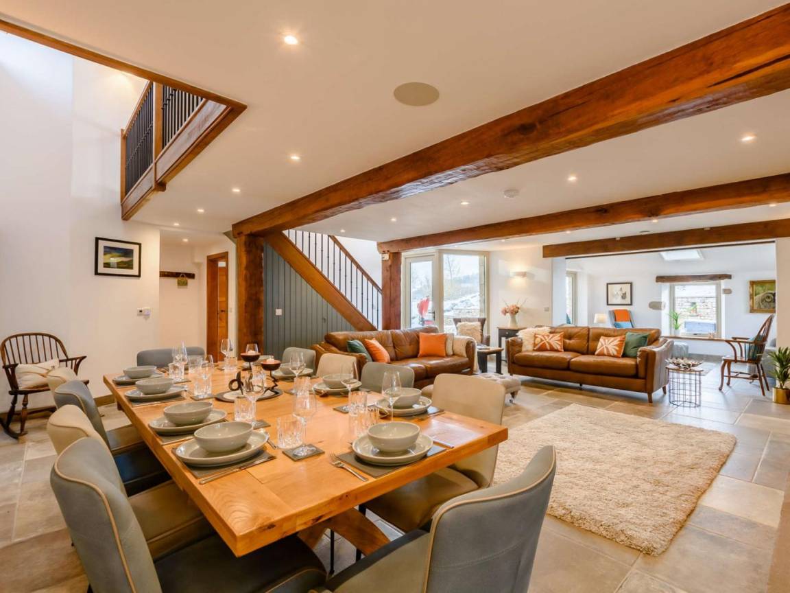 Cottage ∙ 5 Bedrooms ∙ 10 Guests - Kirkby Lonsdale