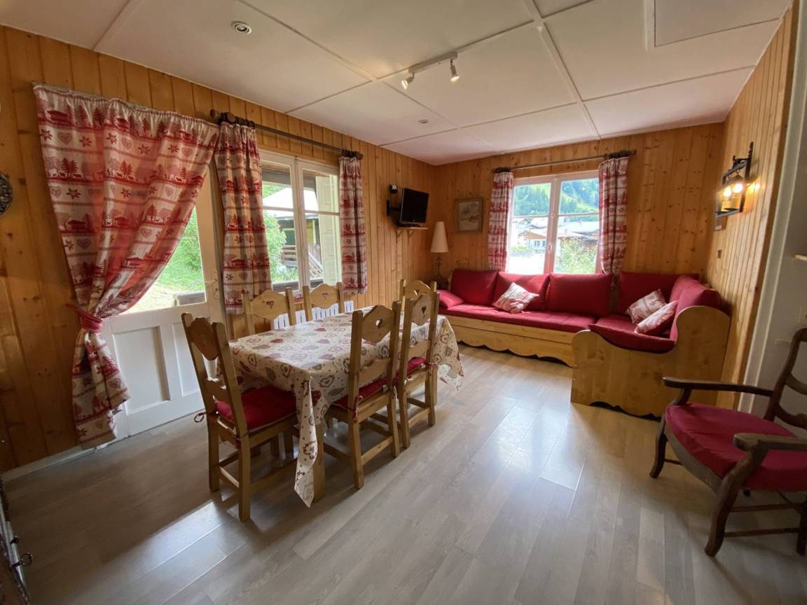 60 M² Chalet ∙ 2 Bedrooms ∙ 6 Guests - Beaufort