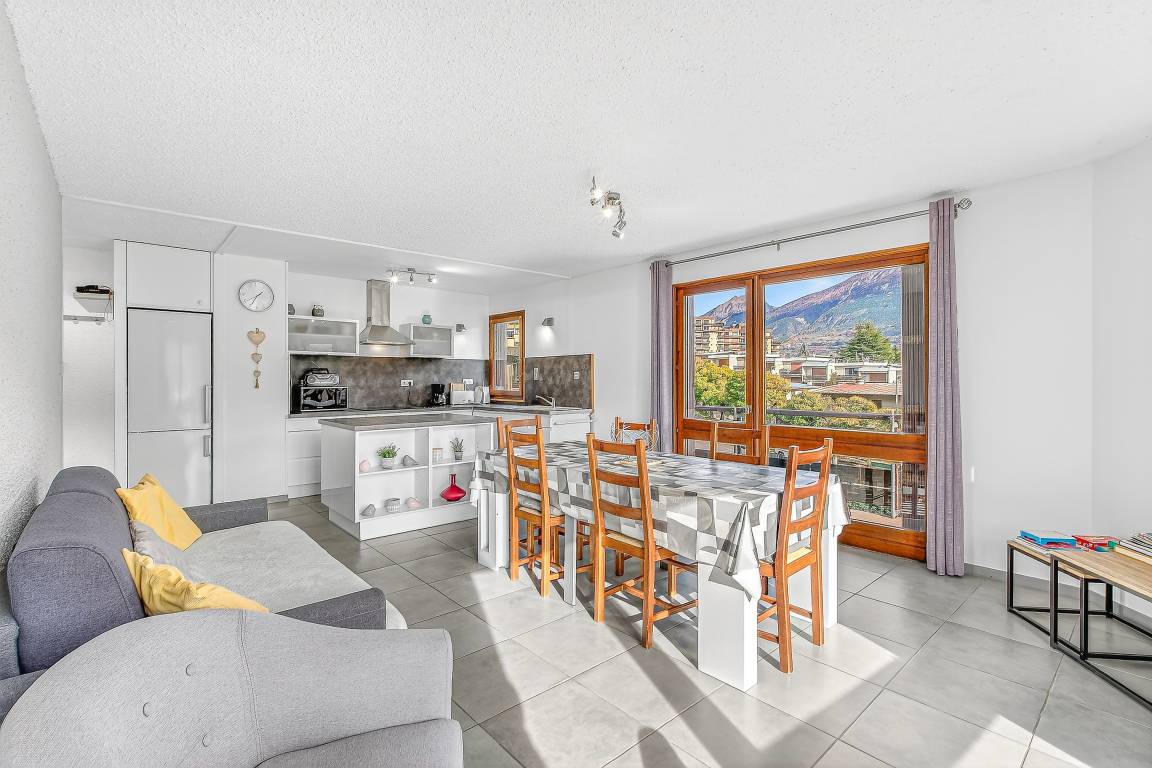 76 M² Appartement ∙ 2 Chambres ∙ 6 Personnes - Baratier