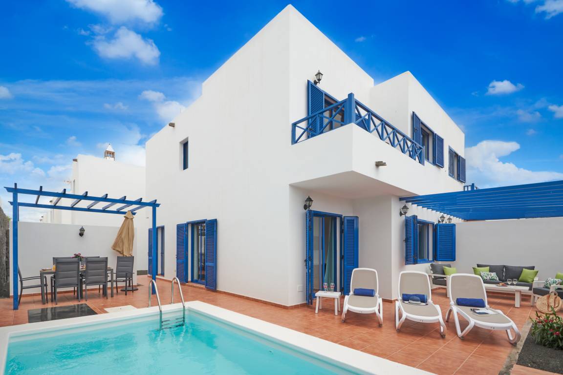 110 M² Apartment ∙ 3 Bedrooms ∙ 6 Guests - Playa Blanca