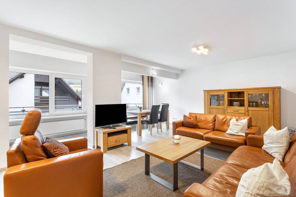 142 M² Ferienwohnung ∙ 3 Schlafzimmer ∙ 8 Gäste - Lennestadt