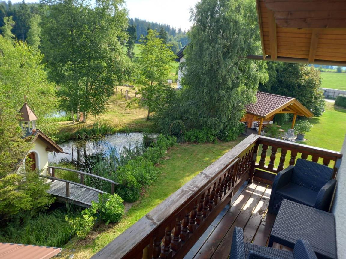 90 M² Ferienwohnung ∙ 2 Schlafzimmer ∙ 6 Gäste - Neureichenau