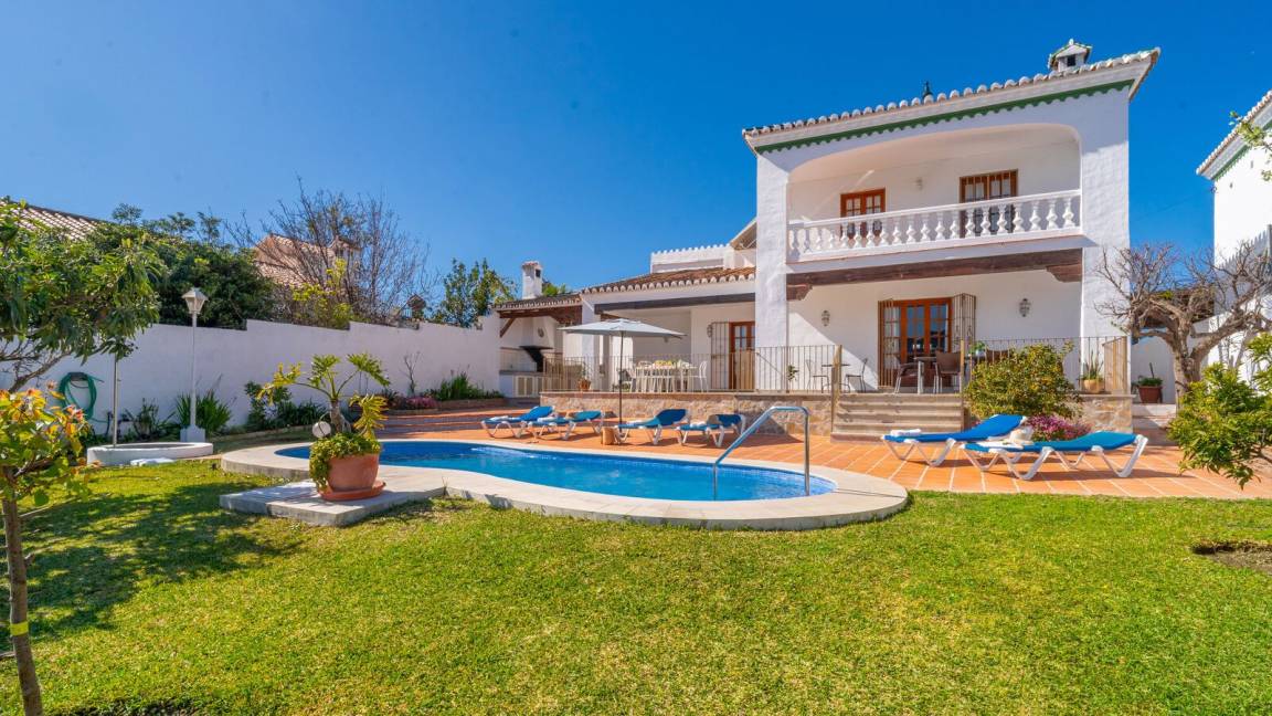 140 M² Casa Vacanza ∙ 3 Camere Da Letto ∙ 6 Ospiti - Nerja