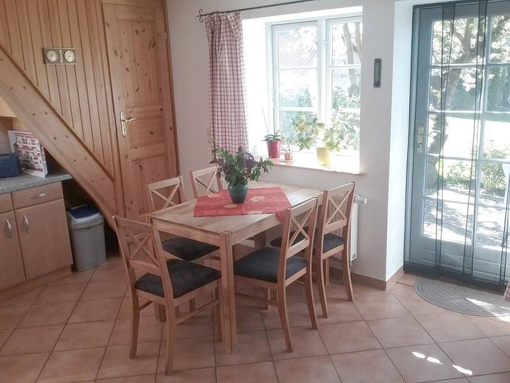 60 M² Ferienwohnung ∙ 2 Schlafzimmer ∙ 4 Gäste - Grimmen
