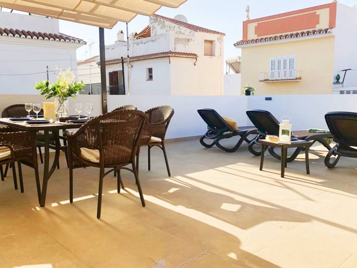 70 M² Apartment ∙ 3 Bedrooms ∙ 6 Guests - Nerja
