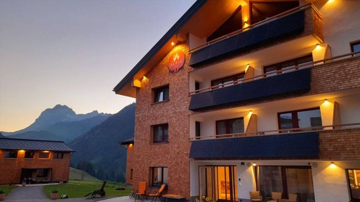 80 M² Huoneisto ∙ 3 Makuuhuonetta ∙ 8 Vierasta - Lech