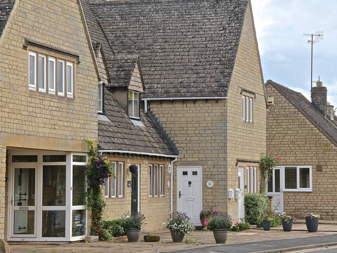 Cottage ∙ 2 Bedrooms ∙ 3 Guests - Bourton-on-the-Water