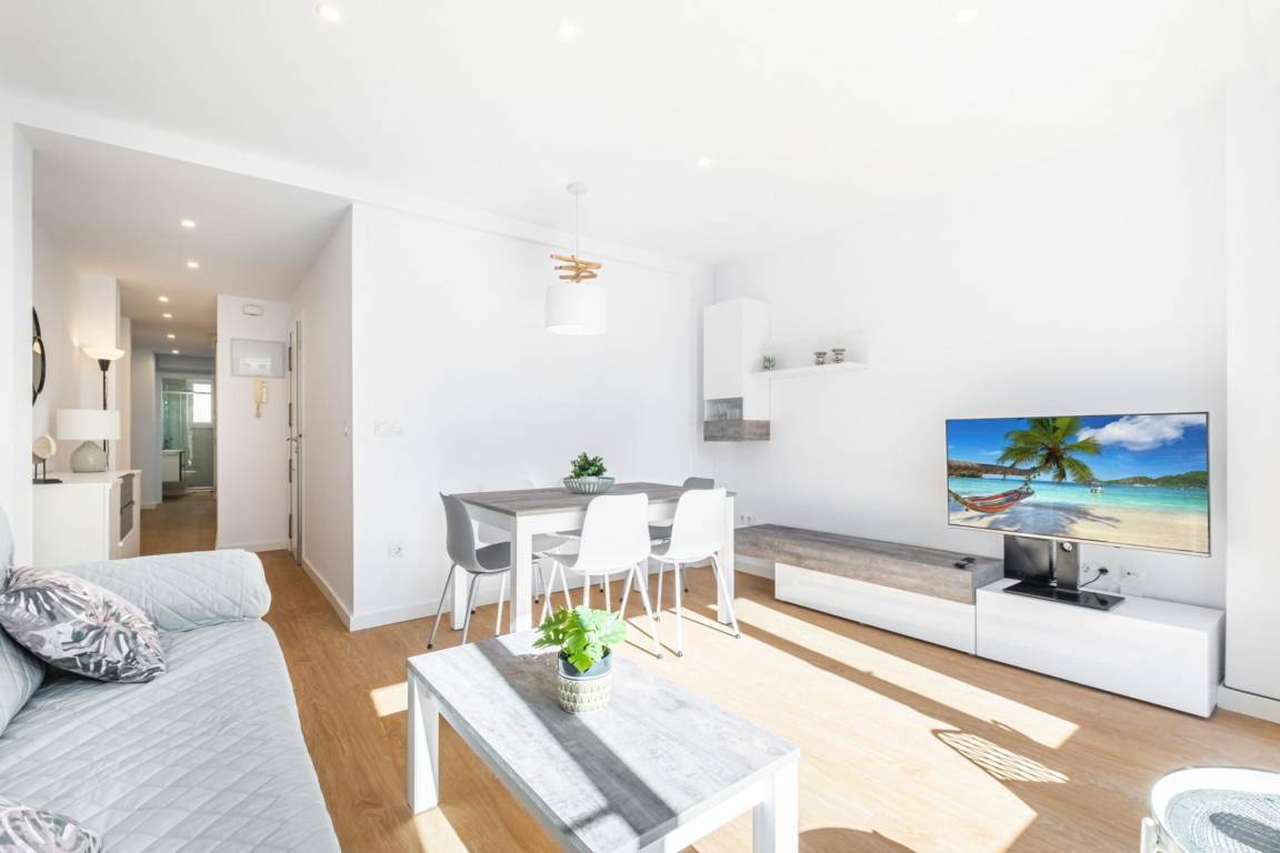 72 M² Apartment ∙ 2 Bedrooms ∙ 4 Guests - Benidorm