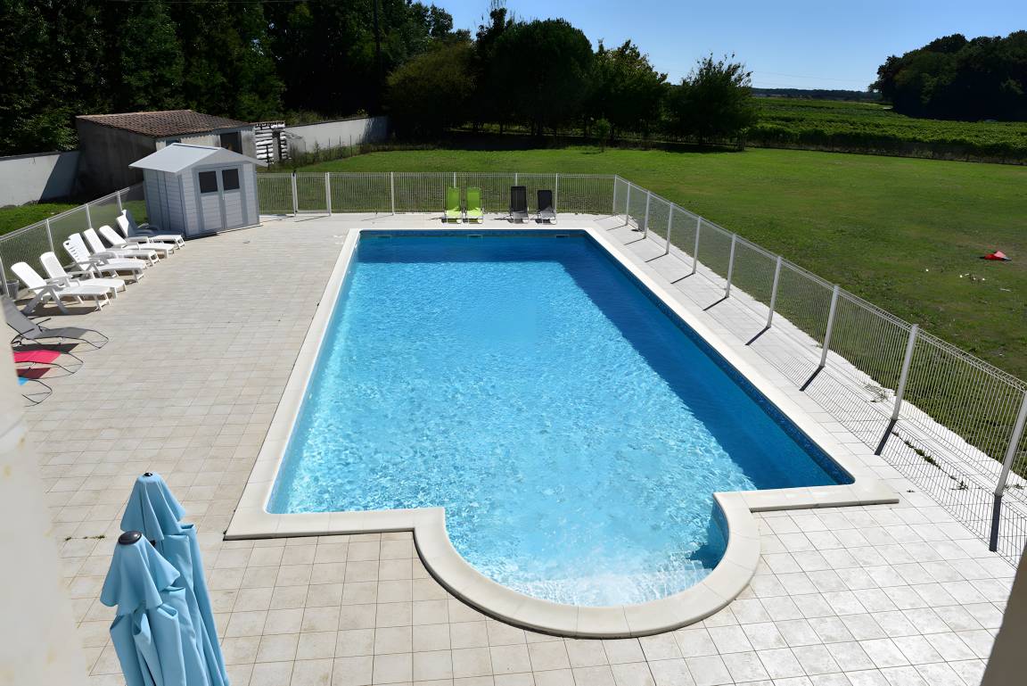 420 M² Huis ∙ 8 Slaapkamers ∙ 26 Gasten - Charente-Maritime