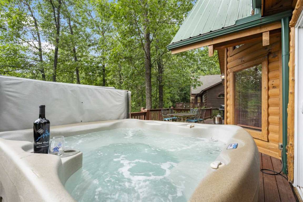 119 M² Cabin ∙ 2 Bedrooms ∙ 6 Guests - Ridgedale, MO