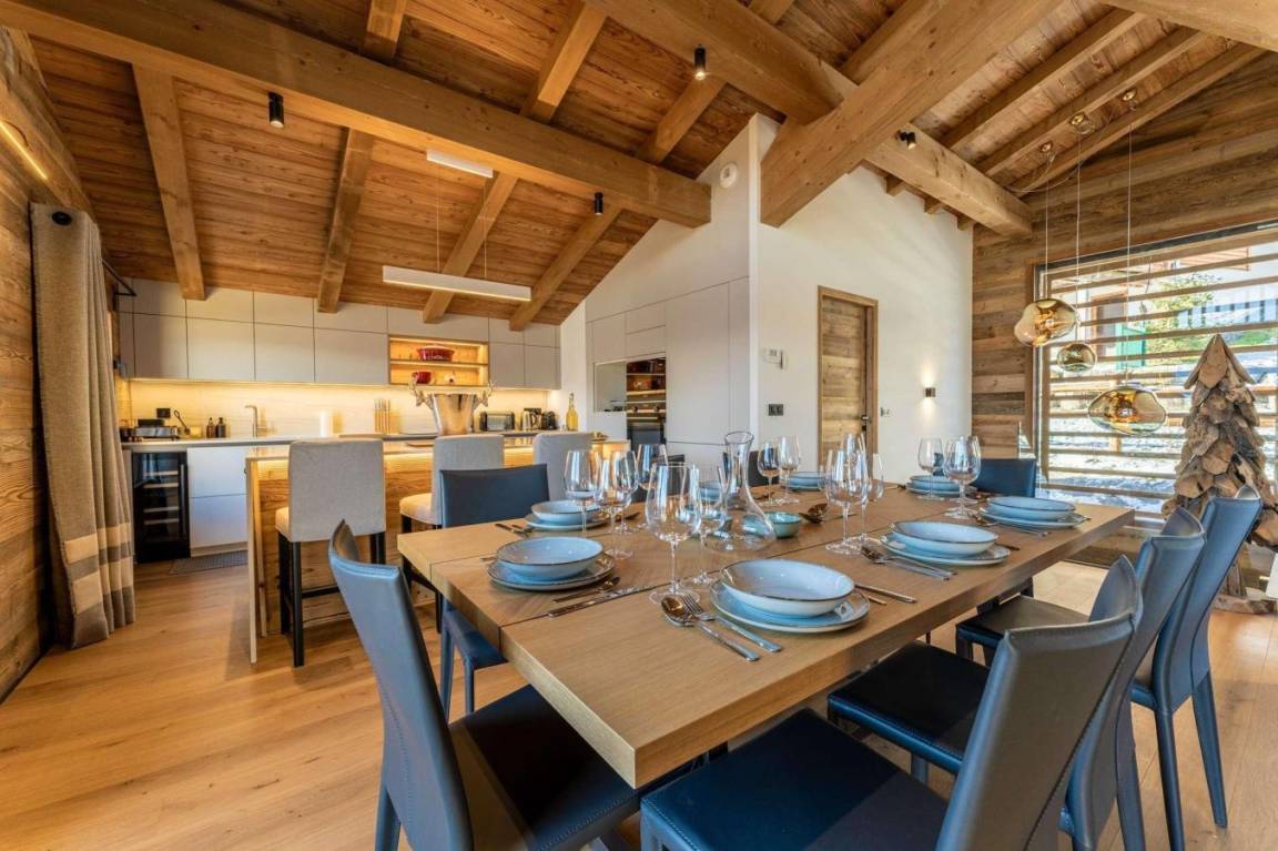 198 M² Chalet ∙ 5 Chambres ∙ 10 Personnes - Megève