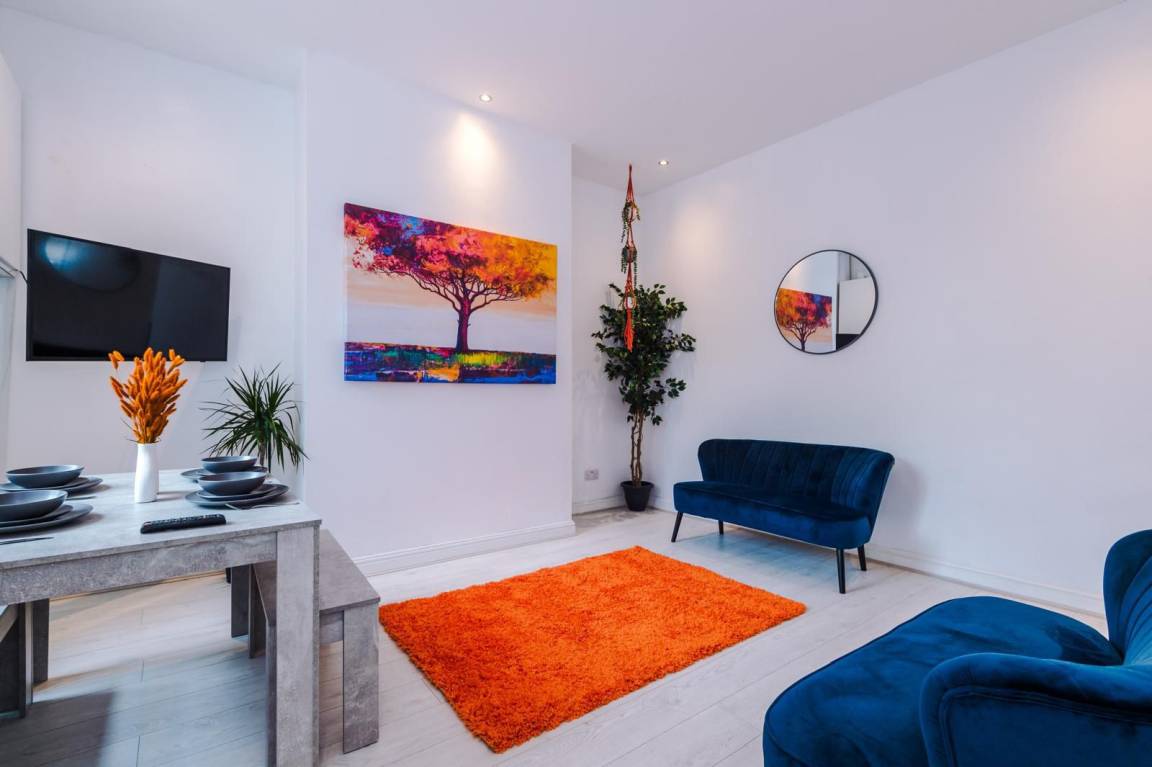 85 M² Ferienhaus ∙ 4 Schlafzimmer ∙ 7 Gäste - Manchester