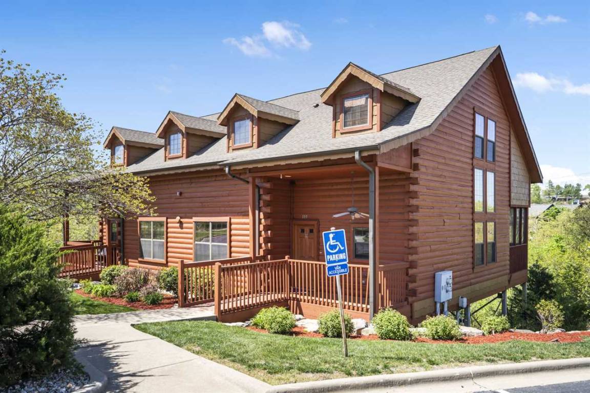 116 M² Cabin ∙ 2 Bedrooms ∙ 6 Guests - Branson, MO