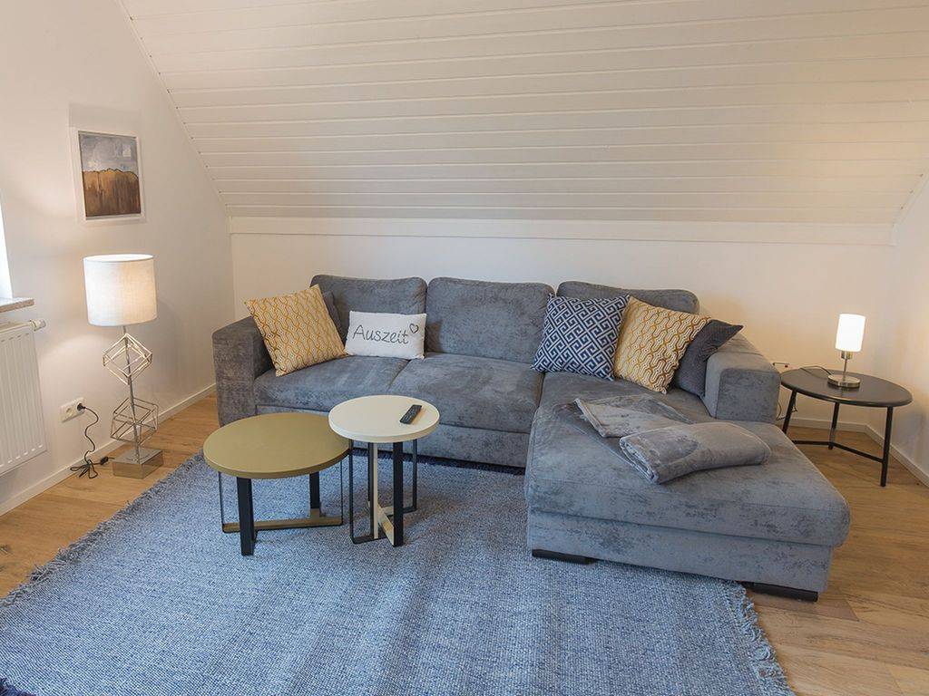 95 M² Ferienwohnung ∙ 2 Schlafzimmer ∙ 4 Gäste - Varel