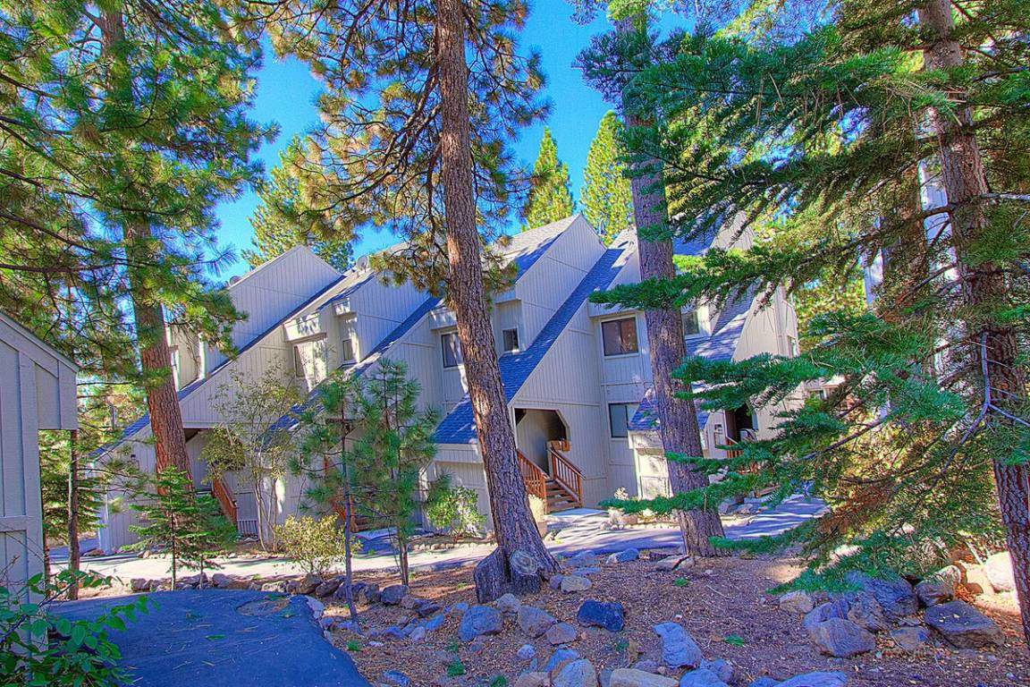 93 M² Condo ∙ 2 Bedrooms ∙ 4 Guests - Kings Beach, CA