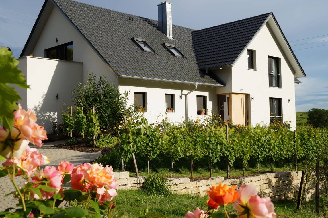 50 M² Ferienwohnung ∙ 1 Schlafzimmer ∙ 2 Gäste - Ihringen