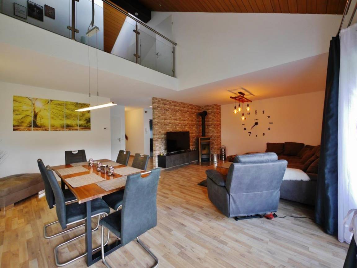 96 M² Apartament ∙ 3 Sypialnie ∙ 5 Gości - Willingen