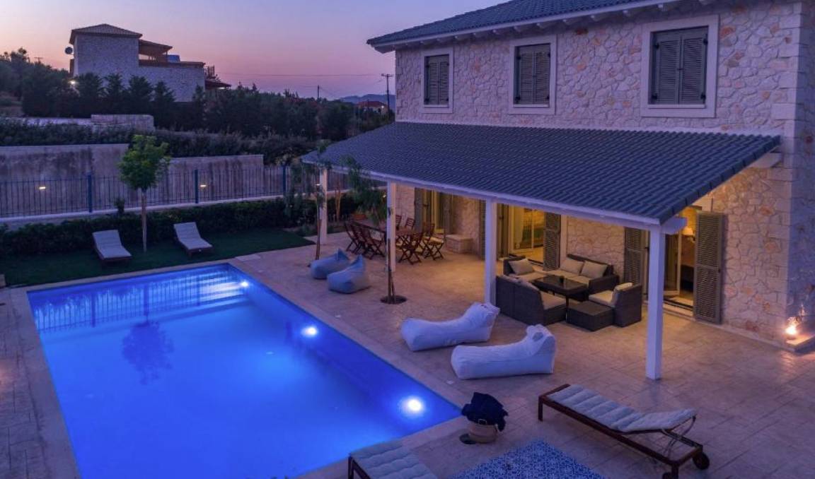 Villa ∙ 4 Bedrooms ∙ 8 Guests - Zakynthos