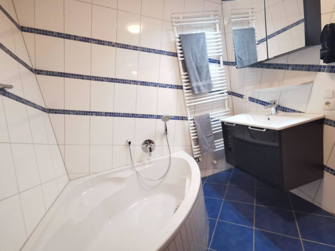 70 m² Ferienwohnung ∙ 2 Schlafzimmer ∙ 4 Gäste – Bild 13