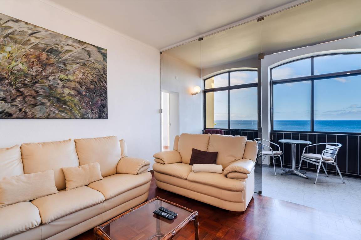 50 M² Apartamento ∙ 2 Quartos ∙ 3 Hóspedes - Madeira