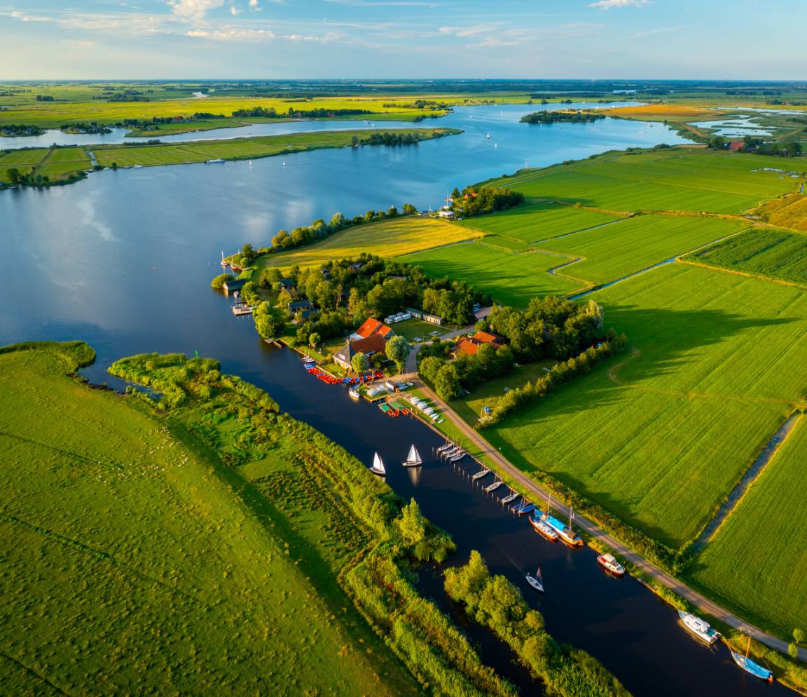 Huis ∙ 39 Slaapkamers ∙ 127 Gasten - Heerenveen