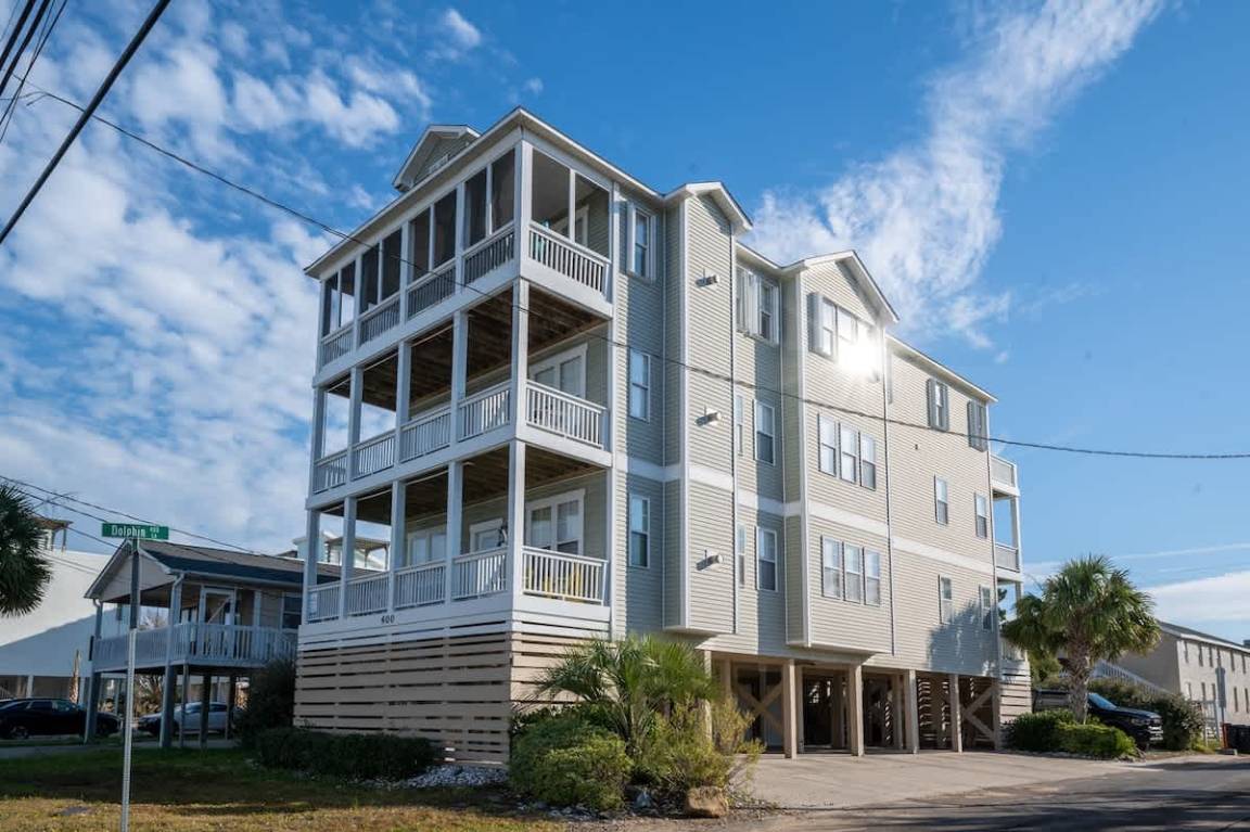 Talo ∙ 3 Makuuhuonetta ∙ 6 Vierasta - Carolina Beach, NC